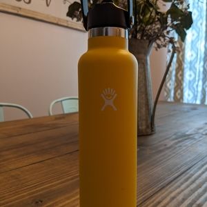 Yellow 24oz hydro flask